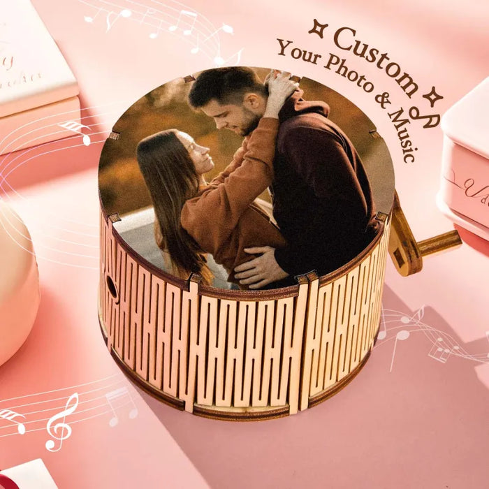 Hand Crank Music Box – Custom Photo Cylindrical Player | Rechargeable Wooden Decor
