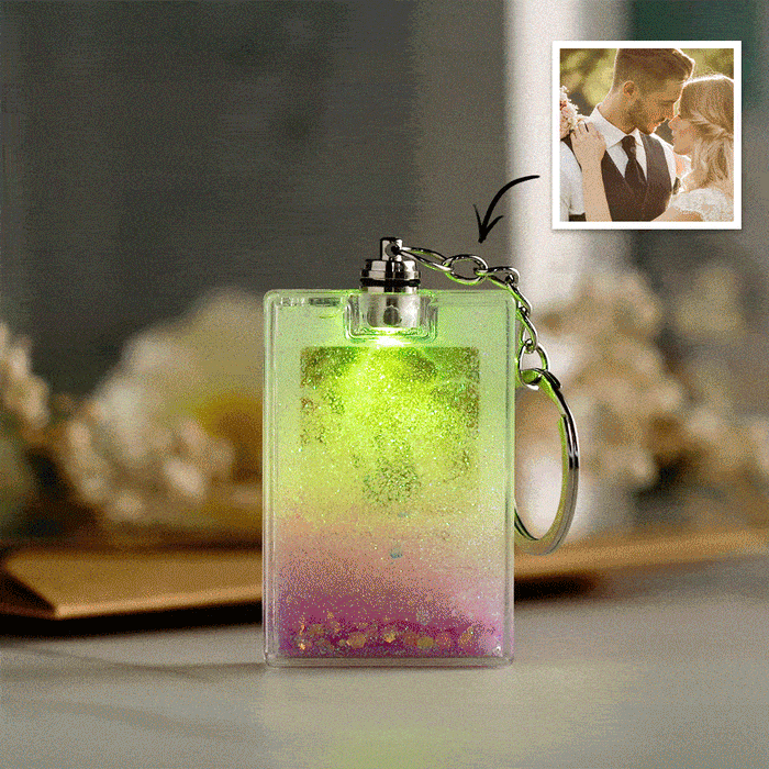 Custom Music Keychain – Personalized Photo Pendant with Illuminated Quicksand Charm